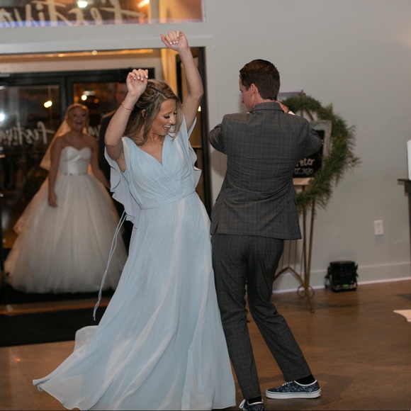 Bridesmaids/Prom Dress - Picture 3 of 5